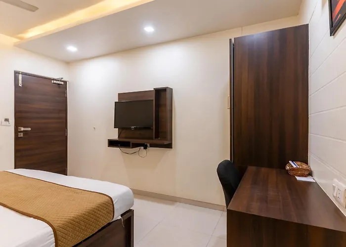 Hotel Ashish Ahmedabad